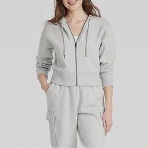 Universal Thread Grey Zip Up Hoodie NWOT SIZE M